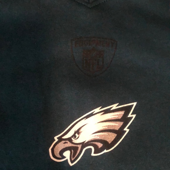 NFL Eagles long sleeve shirt.L - Picture 2 of 4